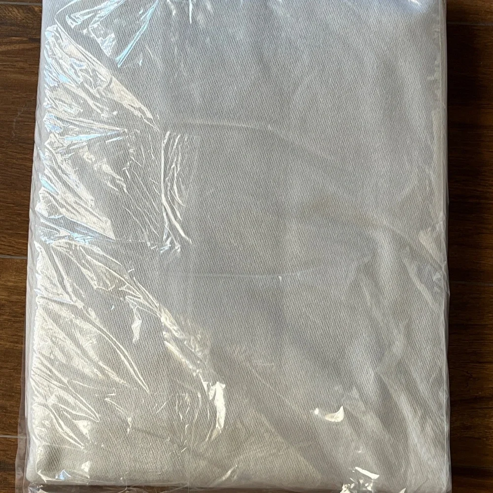RH - Restoration Hardware Italian Silk, Wool & Cashmere Throw